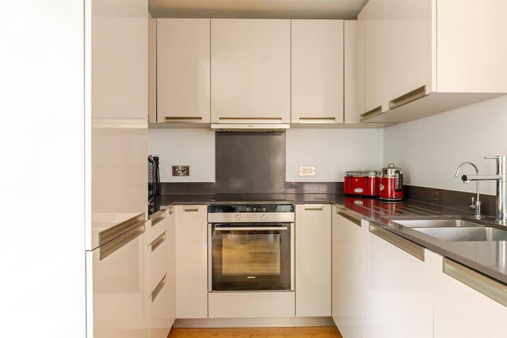 Modern City Centre House With Free Parking Canterbury Exteriér fotografie